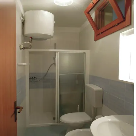 Isabel B Apartment